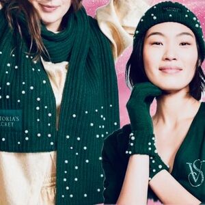 Victoria's Secret Dark Green Gloves,Beanie and Scarf Set Pearls RARE